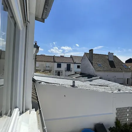 Holiday home Maison 3 Chambres, Avec Terrasse Au Calme Et A 8mn A Pied ! *