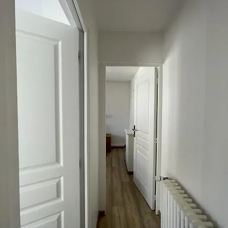 Maison 3 Chambres, Avec Terrasse Au Calme Et A 8mn A Pied ! بيت للعطل مير-لي-بان