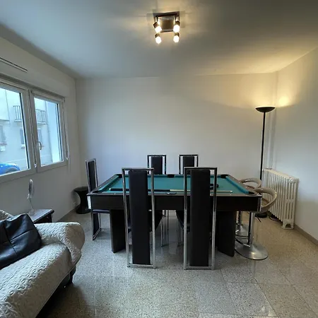 Maison 3 Chambres, Avec Terrasse Au Calme Et A 8mn A Pied ! * مير-لي-بان