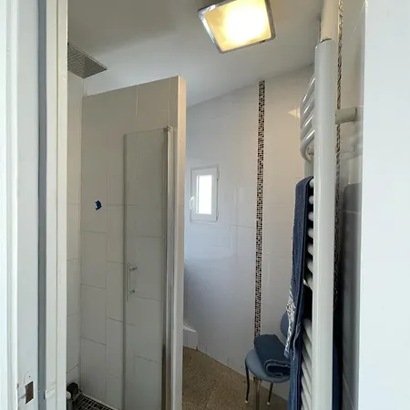 Maison 3 Chambres, Avec Terrasse Au Calme Et A 8mn A Pied ! بيت للعطل