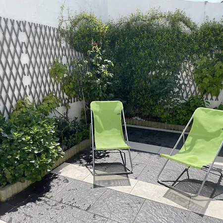 Maison 3 Chambres, Avec Terrasse Au Calme Et A 8mn A Pied ! * مير-لي-بان