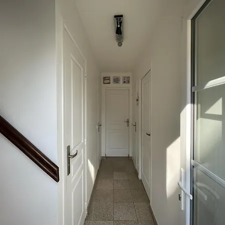 Maison 3 Chambres, Avec Terrasse Au Calme Et A 8mn A Pied ! * مير-لي-بان