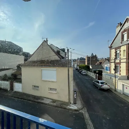 بيت للعطل Maison 3 Chambres, Avec Terrasse Au Calme Et A 8mn A Pied ! مير-لي-بان