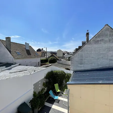Maison 3 Chambres, Avec Terrasse Au Calme Et A 8mn A Pied ! مير-لي-بان
