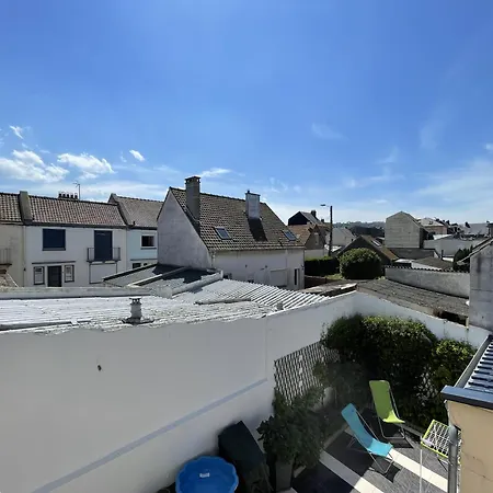 Maison 3 Chambres, Avec Terrasse Au Calme Et A 8mn A Pied !